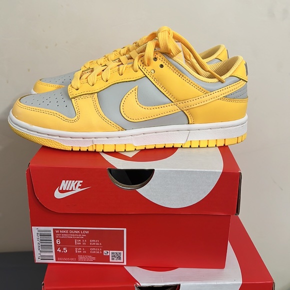 Nike Dunk Low Womens Citron - Picture 4 of 7